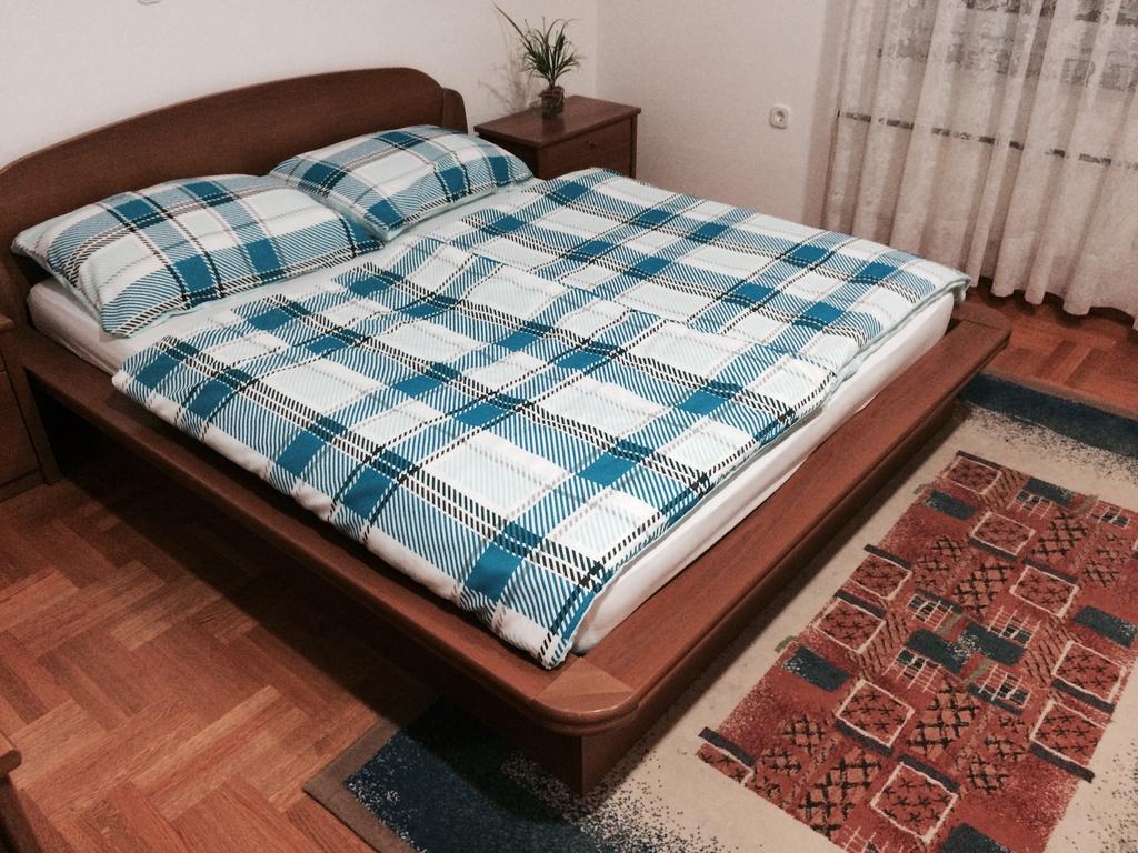 Guest House Seperic ยาสเตรบาร์สโก ห้อง รูปภาพ