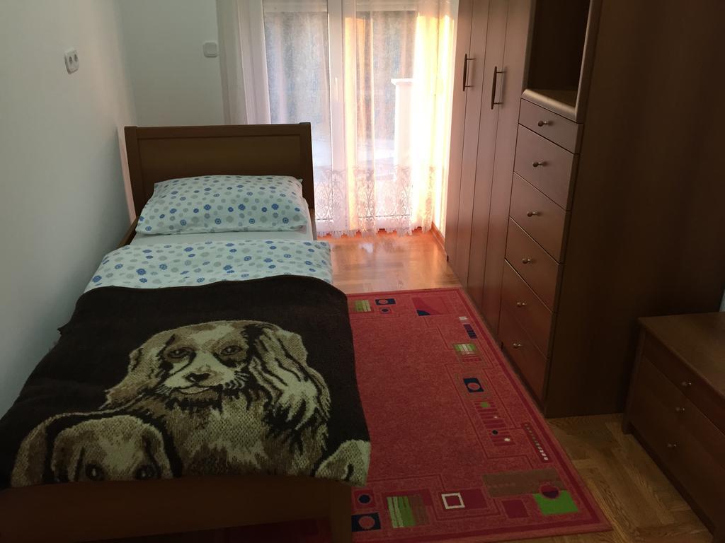 Guest House Seperic ยาสเตรบาร์สโก ห้อง รูปภาพ